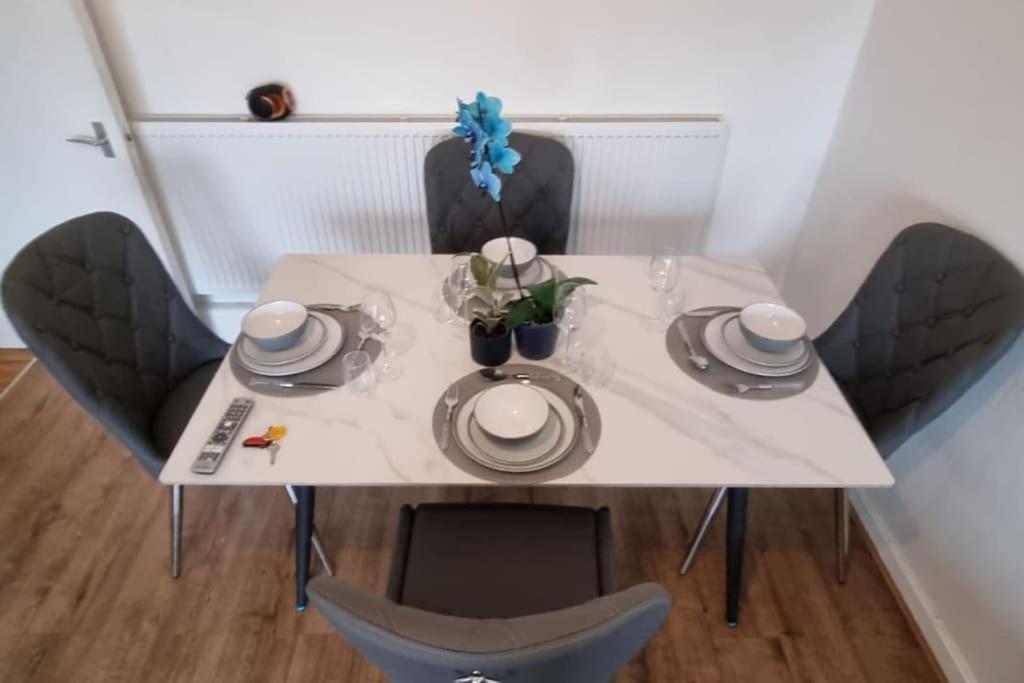 לונדון Gottersea 1 Bedroom Flat In Battersea 70 Mq מראה חיצוני תמונה